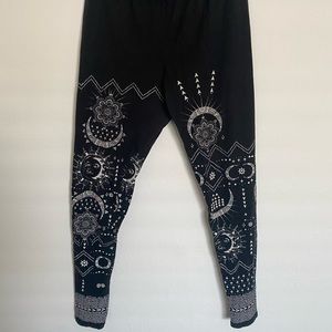 Sun/Moon Leggings from Torrid